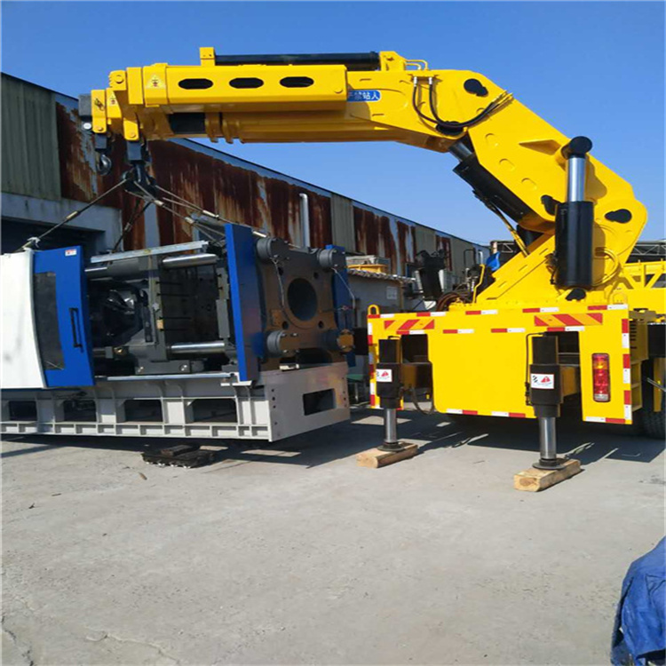 桥头镇 大吨位折臂吊出租费用解析：一小时租赁多少钱