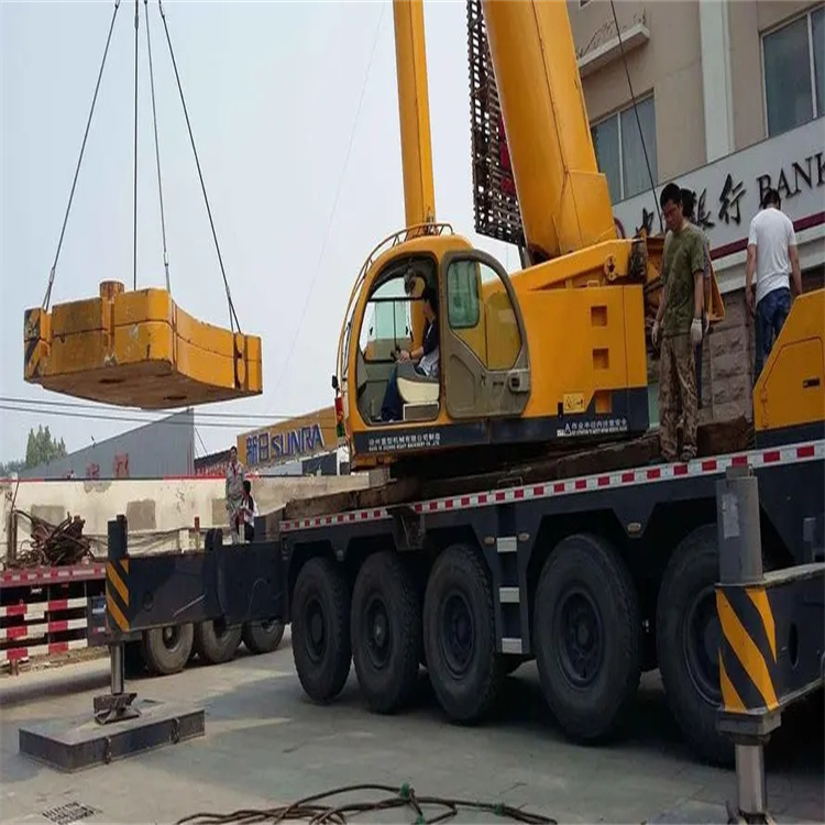 桥头镇当地吊车出租|机器吊装|75吨|工厂搬迁服务